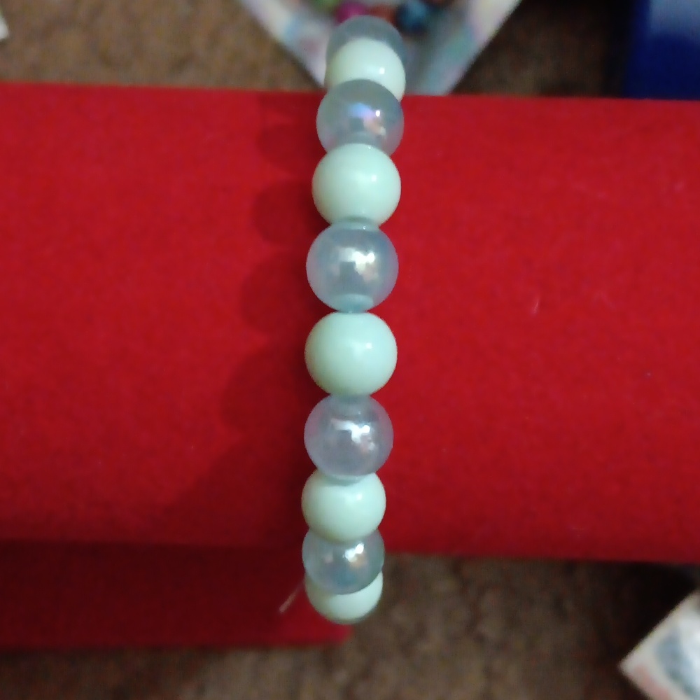 Clear and light blue glass bead bracelet